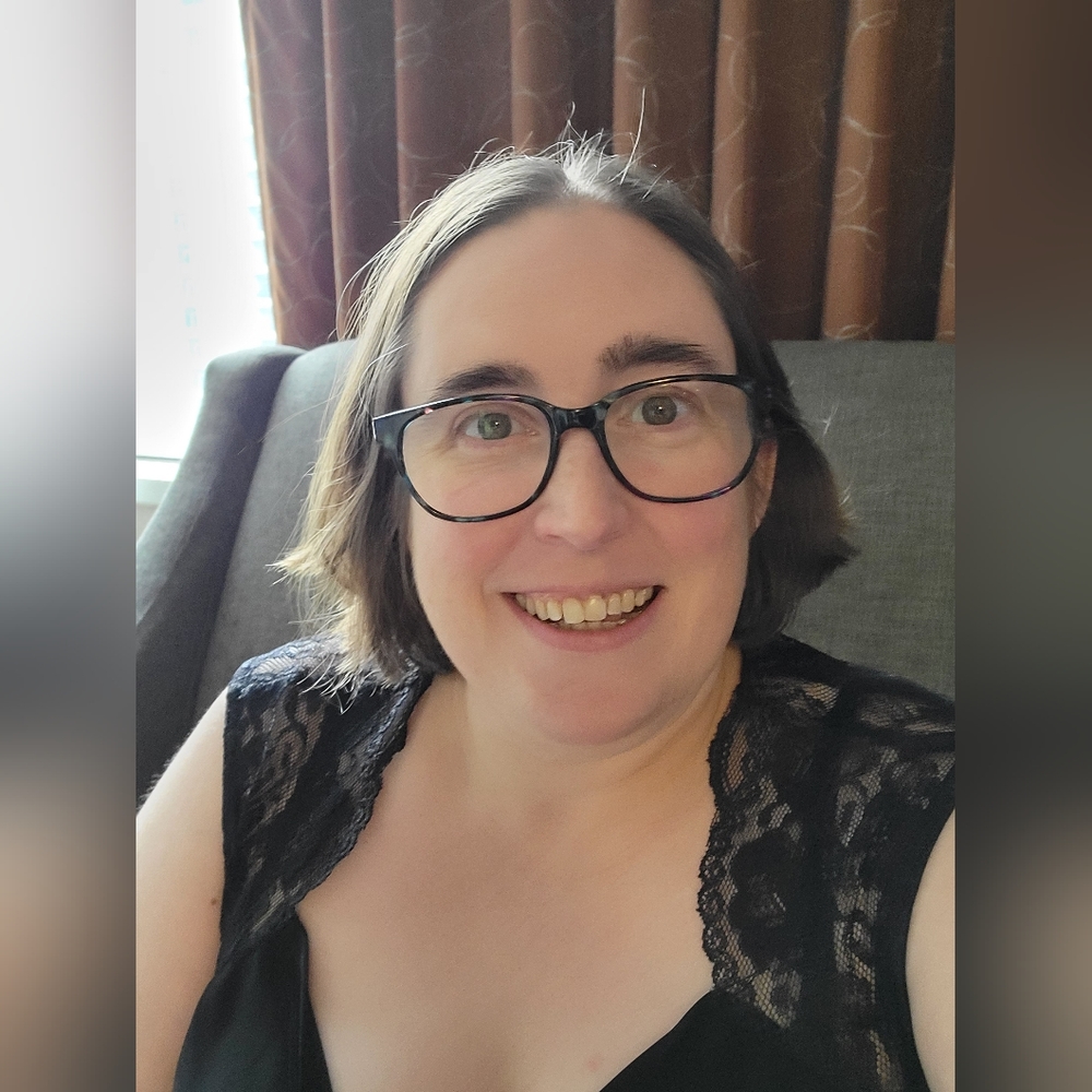 Meet your Posher, Erika